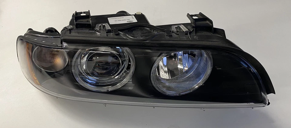 Conjunto de faros derecho genuino intermitente blanco liso para BMW E39 1995-2003 Foto 1 de 4