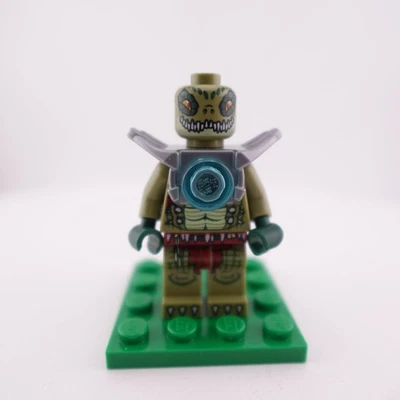 LEGO Alien Conquest Lizard Warrior Minifigure w/Jetpack - Image 1 of 4