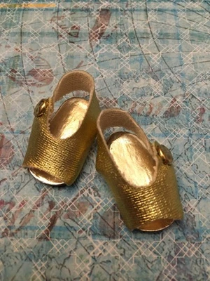 Original gold sandals Shoes for 8" Madame Alexander Dolls #0 - Image 1 of 4