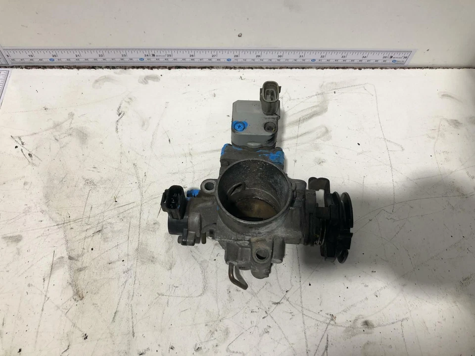 Toyota Spacia Throttle Body SR40 02/1998-12/2001 - image 1 of 4