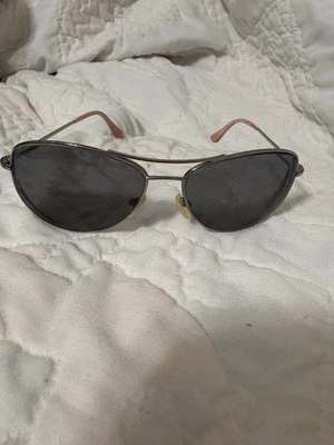 gafas de sol kate spade Foto 1 de 4