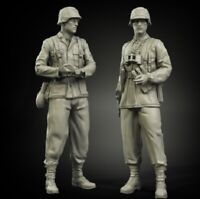 1//35 Resin Figure Model Kit GERMAN 3 FIGURES WITH device WWII WW2 Unpainted