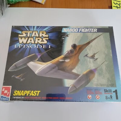 Vintage Star Wars Episode I Naboo Fighter Model AMT ERTL Snapfast 1:48 1999 Orig - Image 1 of 4