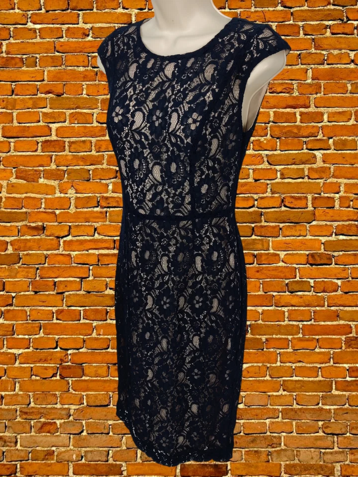 WOMENS FRENCH CONNECTION LACE SHEATH DRESS SIZE UK 10 NAVY BLUE KNEE MIDI LENGTH - image 1 of 4