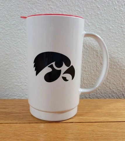 IOWA HAWKEYES Team Logo Vintage Pizza Hut Carryout Plastic Travel Mug with Lid Cover