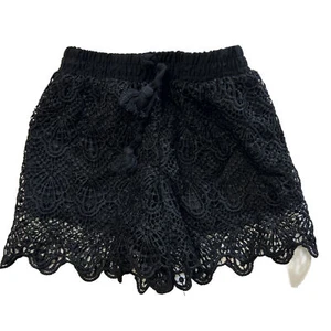 Girls Black Fancy Shorts Size Small 7 Years Old - Picture 1 of 2
