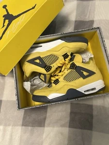 Size 10.5 - Jordan 4 Retro Mid Lightning - Picture 1 of 7