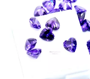 Piedra preciosa suelta en forma de corazón amatista natural color púrpura 6 mm 12 piezas - Imagen 1 de 7