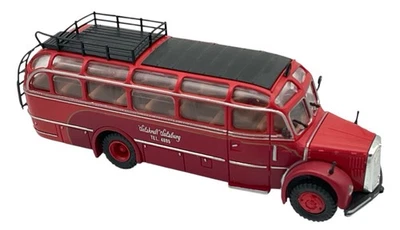 Roco H0 Steyr Bus „Salzkraft Salzburg“ rot, Oldtimer Reisebus MJ 1990 / BJ 1950 - Bild 1 von 3