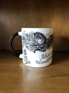 Taza ALICIA EN EL PAÍS DE LAS MARAVILLAS Desapareciendo Gato de Cheshire Desempleado Gremio de Filósofos - Imagen 1 de 5
