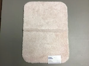 "Alfombra de baño Simply Essential de 17"" x 24"" agua de rosas (rosa pálido) #250W" nueva con etiquetas - Imagen 1 de 3