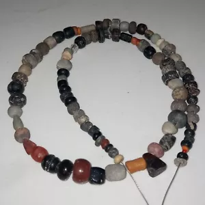 Antico vetro romano multicolore piccole perle dall'Afghanistan - Foto 1 di 6