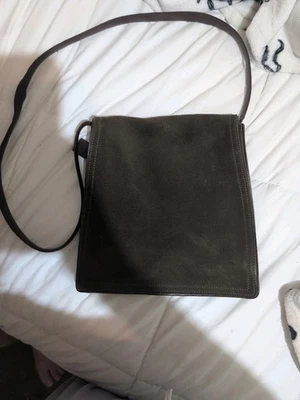 蔻驰包 Monterrey 麂皮绒翻盖信使 Loden 绿色皮革斜挎包 6148  — 第 1/4 张图片