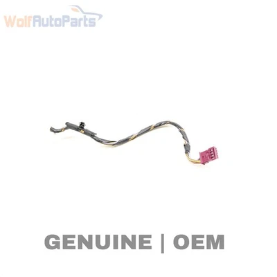 BMW 650I XDRIVE GRAN COUPE - Inner TAIL Light Wiring Harness Connector / Pigtail - Image 1 of 4
