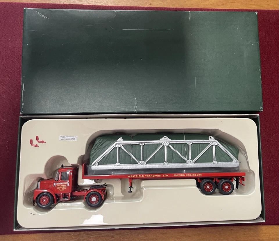CORGI CAMION SCAMMELL HIGHWAYMAN FLATED WESTFIELD TRANS  " N° CC 10704 COMPLET - Photo 1/1