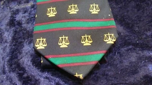 ALYNN NECKWEAR~SCALES OF JUSTICE~100%Mens Silk Tie~3.75”w~Green~Black~Red~Gold~ - Picture 1 of 5