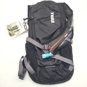 Thule 4L UpTake Trinkrucksack – inkl. 84,5oz Trinkblase, schwarzer Rucksack - Bild 1 von 11