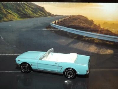 Ford Mustang 1965 convertible ¡coche fundido a presión! Foto 1 de 4