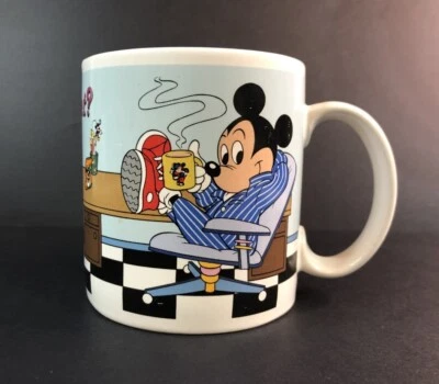 Taza de café vintage 1987 Disney Applause Mickey and Minnie Mouse Is It Friday Yet Foto 1 de 4