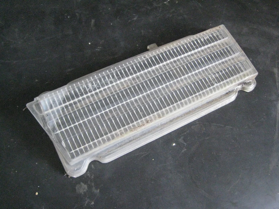 Cadillac Deville Fleetwood Calais 67 luz de esquina delantera lente conductor LH Foto 1 de 1