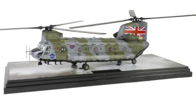 Forces of Valor 1:72 RAF Boeing-Vertol CH-147 Chinook Helicopter, FOV821003A - Image 1 of 4