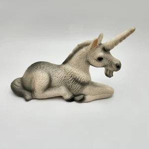 Harvey Knox Kingdom Unicorn Ceramic 4" House of Global Art Japan - Picture 1 of 5