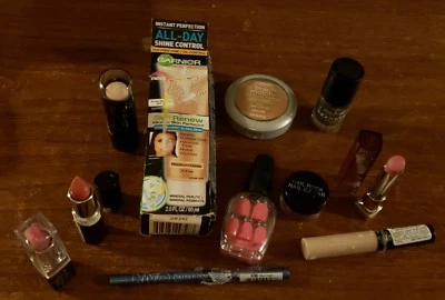 LOT OF 11 ASSORTED MAKE UP-GARNIER,NYC, MAYBELLINE, RIMMEL, L'OREAL & REVLON - Image 1 of 4
