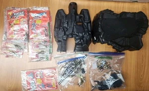 Playset vintage Mego Eagle Force Eagle Island con personaggi accessori cardbacks - Foto 1 di 12