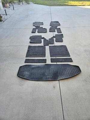 2007-2015 Mazda CX-9 OEM All Weather Rubber Floor Mats - FULL SET Foto 1 de 4