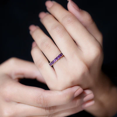 Banda Cuadrada Corte Princesa Circonita cúbica 3mm Cuadrada Eternidad Banda Apilable Foto 1 de 4