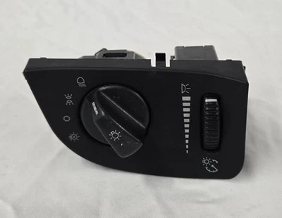 2003-2011 Ford Crown Victoria LX Front Dash Headlight Switch Assembly OEM - Image 1 of 4