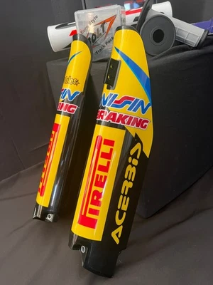 Protectores de horquilla de plástico SUZUKI incluye adhesivo RMZ 250 450 2008 a 2017 Foto 1 de 2