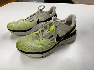 USED Men’s Nike Air Zoom Structure size 9.5 (white/green/black) - Picture 1 of 5