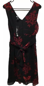 NWT Metro 22 Women's V-Neck Sleeveless Black/Red Floral Empire Dress Size M - Picture 1 of 8