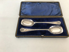 CASED PAIR OF VICTORIAN SILVER PLATED BERRY SPOONS (BS-80)