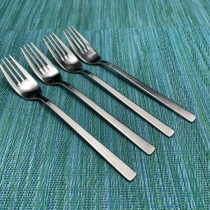 4 HORQUILLAS DE CENA Oneida FAJITA acero inoxidable 18/10 asas satinadas cubiertos - Imagen 1 de 7