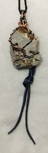 Minimalist Art Deco ▪︎ Wire Wrapped Chondrodite Stone & Leather Necklace Pendant - Picture 1 of 3