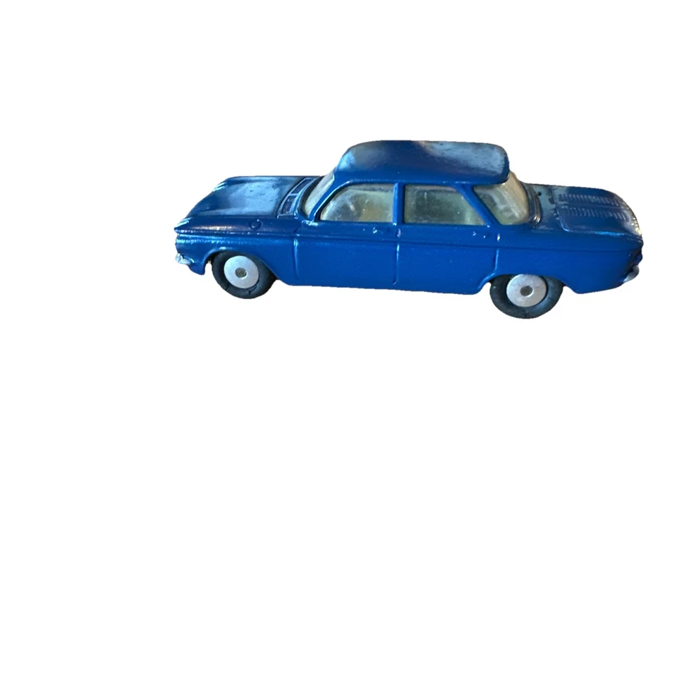МОДЕЛЬ АВТОМОБИЛЯ CORGI CHEVROLET CORVAIR. - Изображение 1 из 4