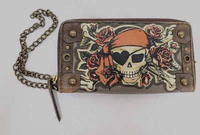 Cartera Muñequera Isabella Fiore Marrón Tatuaje Pirata Calavera Cadena Tesoro Enterrado Foto 1 de 4