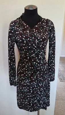 Diane Von Furstenberg Dress Brown/White Print/Green Silk Wrap Sz 4 - Image 1 of 4