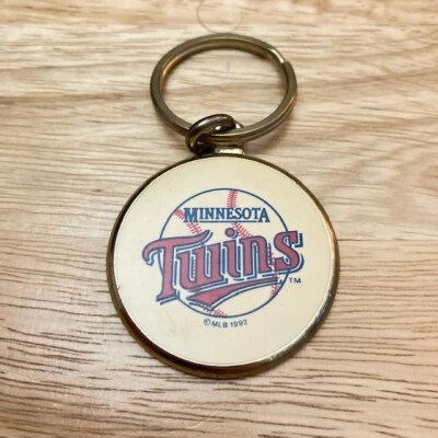 MINNESOTA TWINS Vintage (1992) MLB Officially Licensed Gold Key Ring Keychain - Image 1 of 2