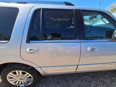 Used Rear Right Door Assembly Rear Side fits: 2012 Lincoln Navigator electric pr - Image 1 of 4