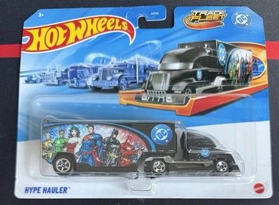 Hot Wheels Hype Hauler Semi Truck "DC Comics" (2025 HW Track Fleet Mix 2) - Image 1 of 2