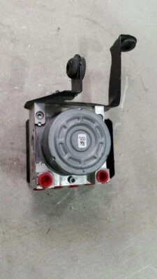 Lincoln MKC 2015 ABS conjunto de bomba de freno antibloqueo OEM Foto 1 de 4