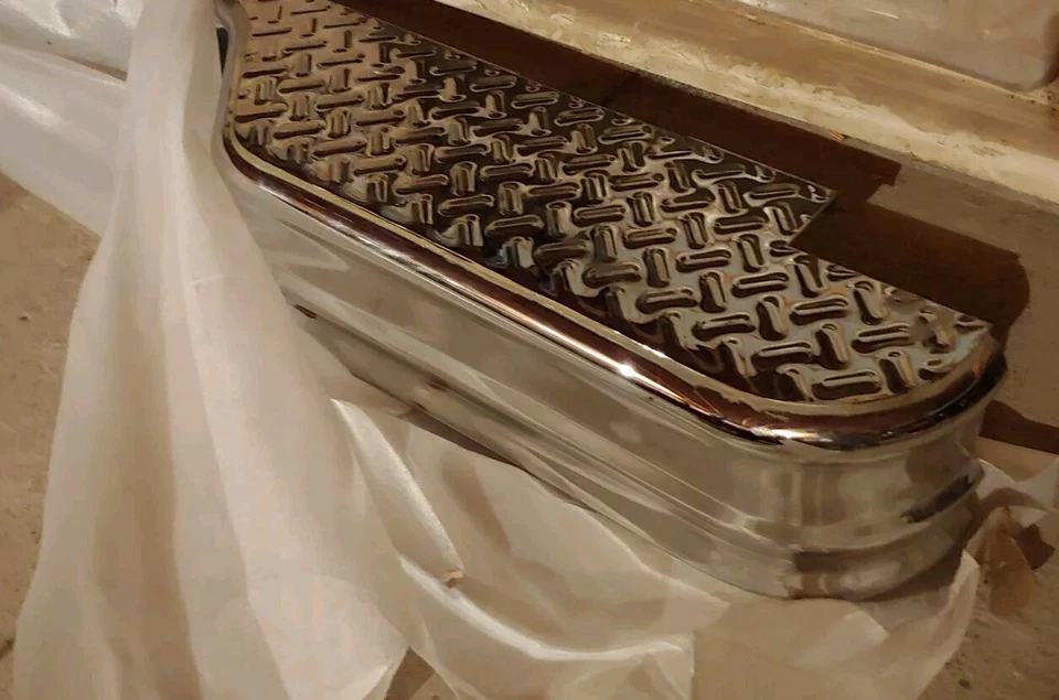 Parachoques Westin Diamond Plate Top cromado Chevrolet S10 Blazer Jimmy Ranger Foto 1 de 3