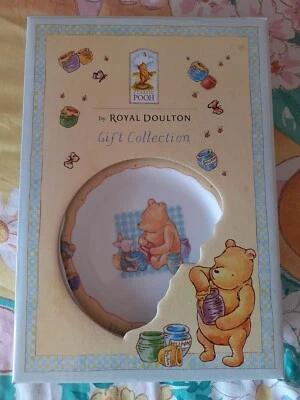 Royal Doulton Classic Pooh Gift Set - Plate, Bowl and Cup 2001 - Image 1 of 4