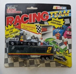 Racing Champions NASCAR Rusty Wallace #2 Die-Cast Can With Mini Stock Car 1992 - Picture 1 of 2