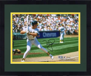 Framed Mark McGwire Oakland Athletics Signed 8x10 Hitting Photo - Picture 1 of 1