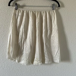 Vanity Fair De Colección Para Mujer Falda Sin Mangas Mediana Crema Encaje Femenina Romántica Delicada  - Imagen 1 de 9