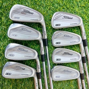 Titleist Set di ferri da stiro CB716 FORGIATI 3.4.5.6.7.8.9.P Dynamic Gold Flex R300 - Foto 1 di 9